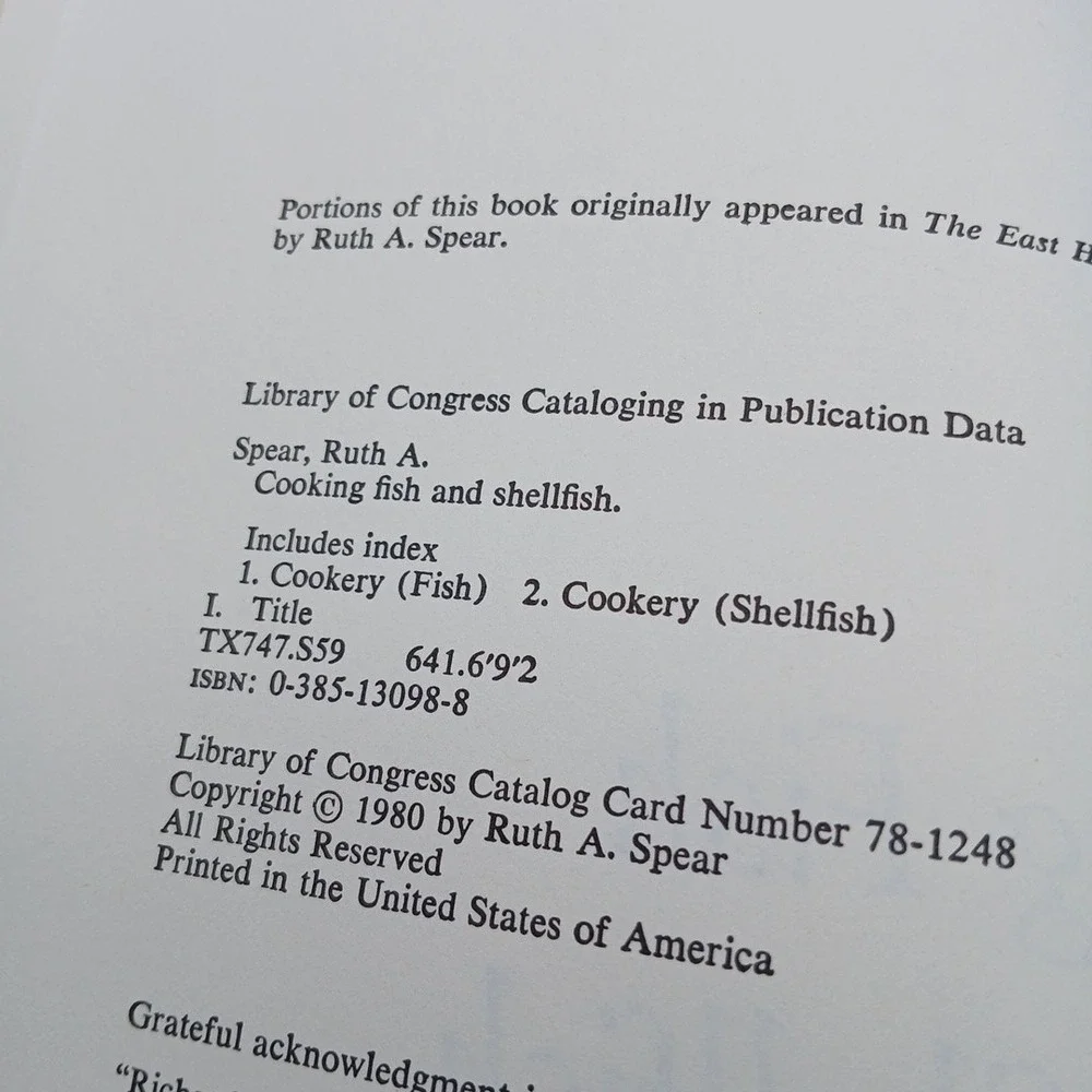 COOKING FISH AND SHELLFISH RUTH A SPEAR HARDCOVER 1st Edition‎ HC DJ